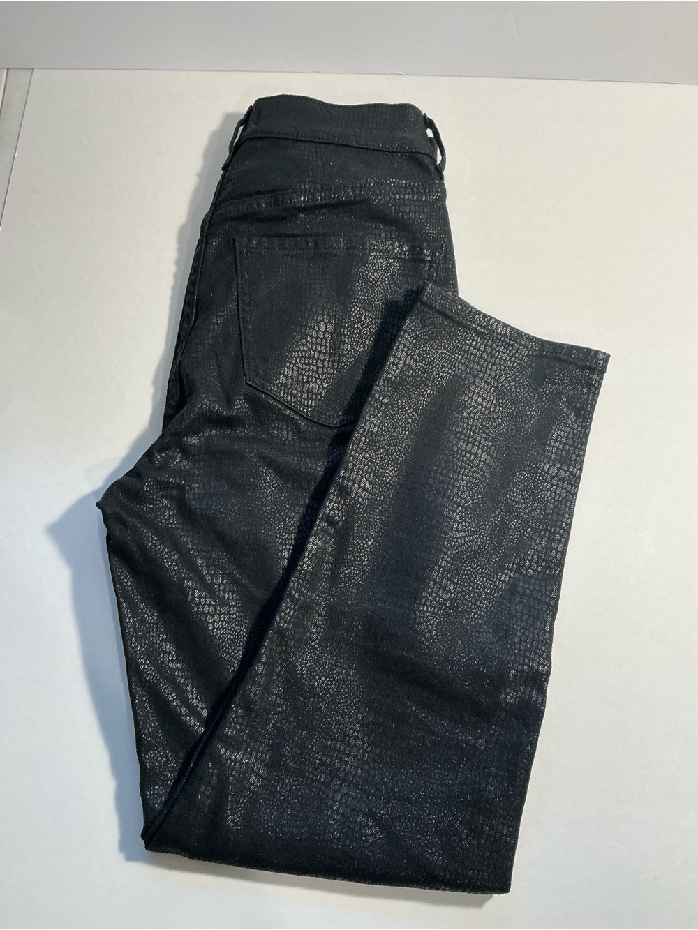 Womens Express Black Snakeskin Super High Rise Mom Jean